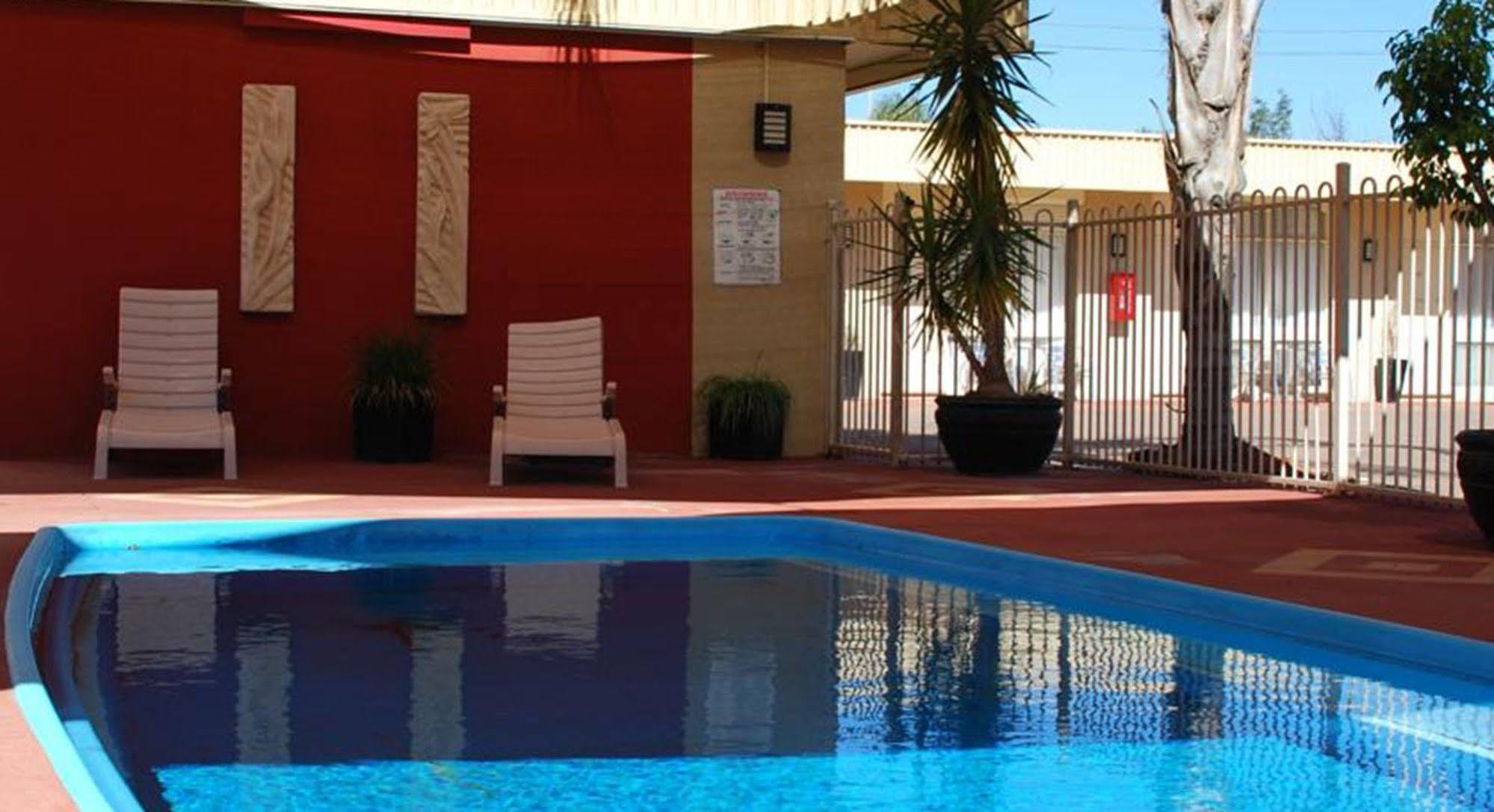 Desert Sand Motor Inn Broken Hill Exterior foto