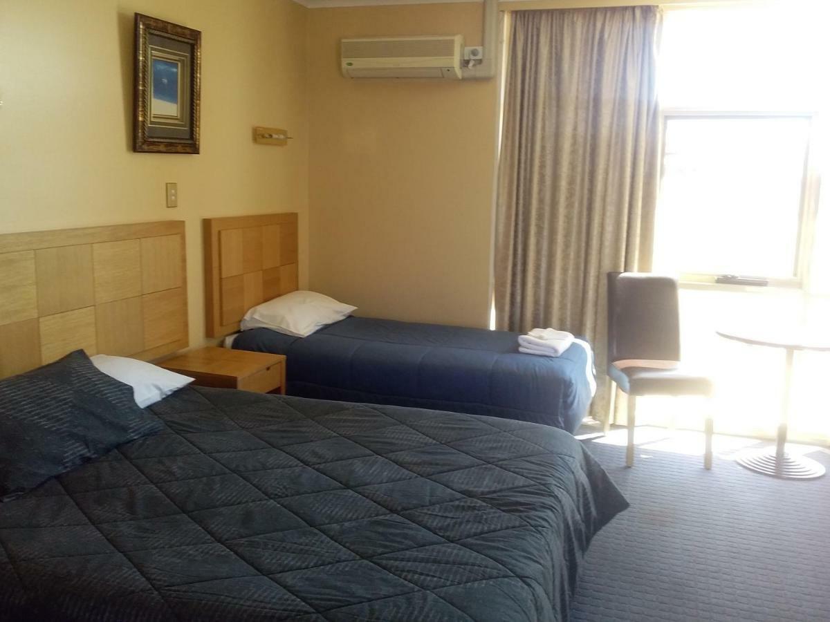 Desert Sand Motor Inn Broken Hill Exterior foto